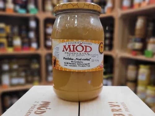 Jak stosować miód mniszkowy, aby wzmocnić zdrowie i smak potraw?