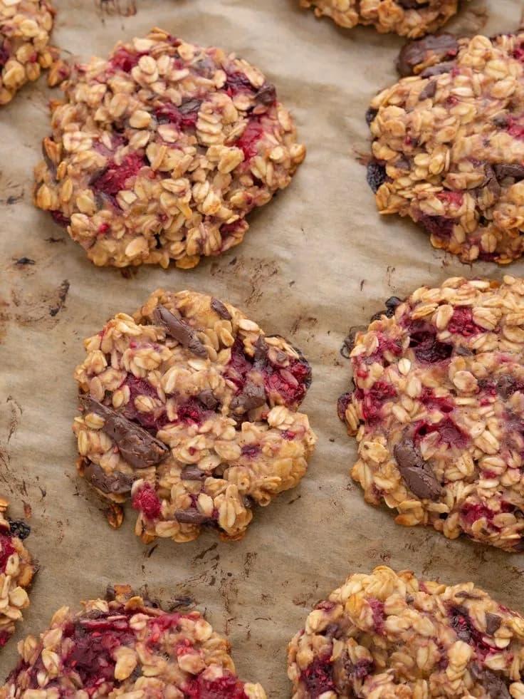 Czy ciastka owsiane są zdrowe? Wady, korzyści i zdrowsze alternatywy