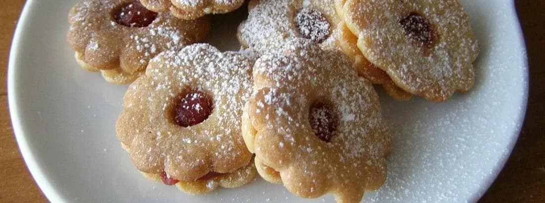 Ile piec ciastka kruche, aby były idealnie chrupiące i smaczne?