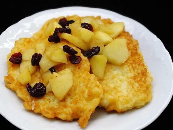 Z czym można jeść ryż na słodko? 10 pysznych dodatków do spróbowania